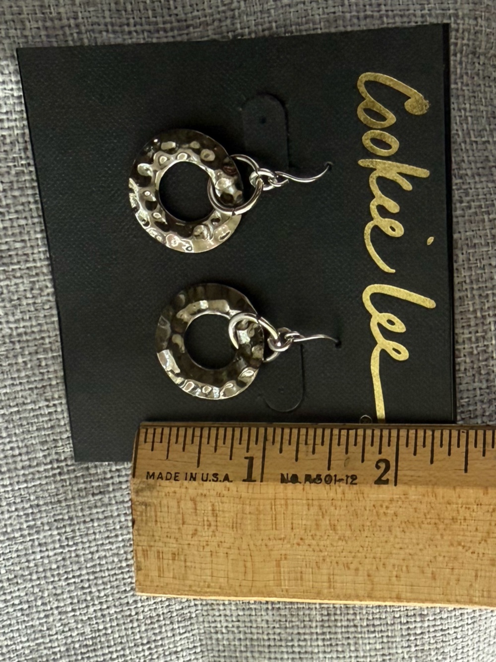 Cookie Lee Hammered Circle Drop Earrings Silver & Gunmetal Dangle Lightweight - Picture 3 of 4